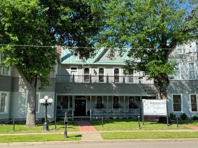 Madisonville Woodbine Inn And Restaurant מראה חיצוני תמונה