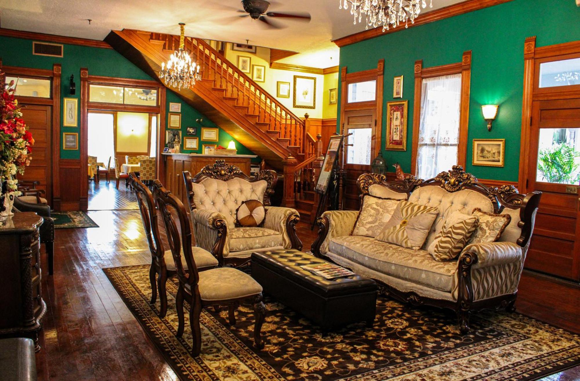 Madisonville Woodbine Inn And Restaurant מראה חיצוני תמונה